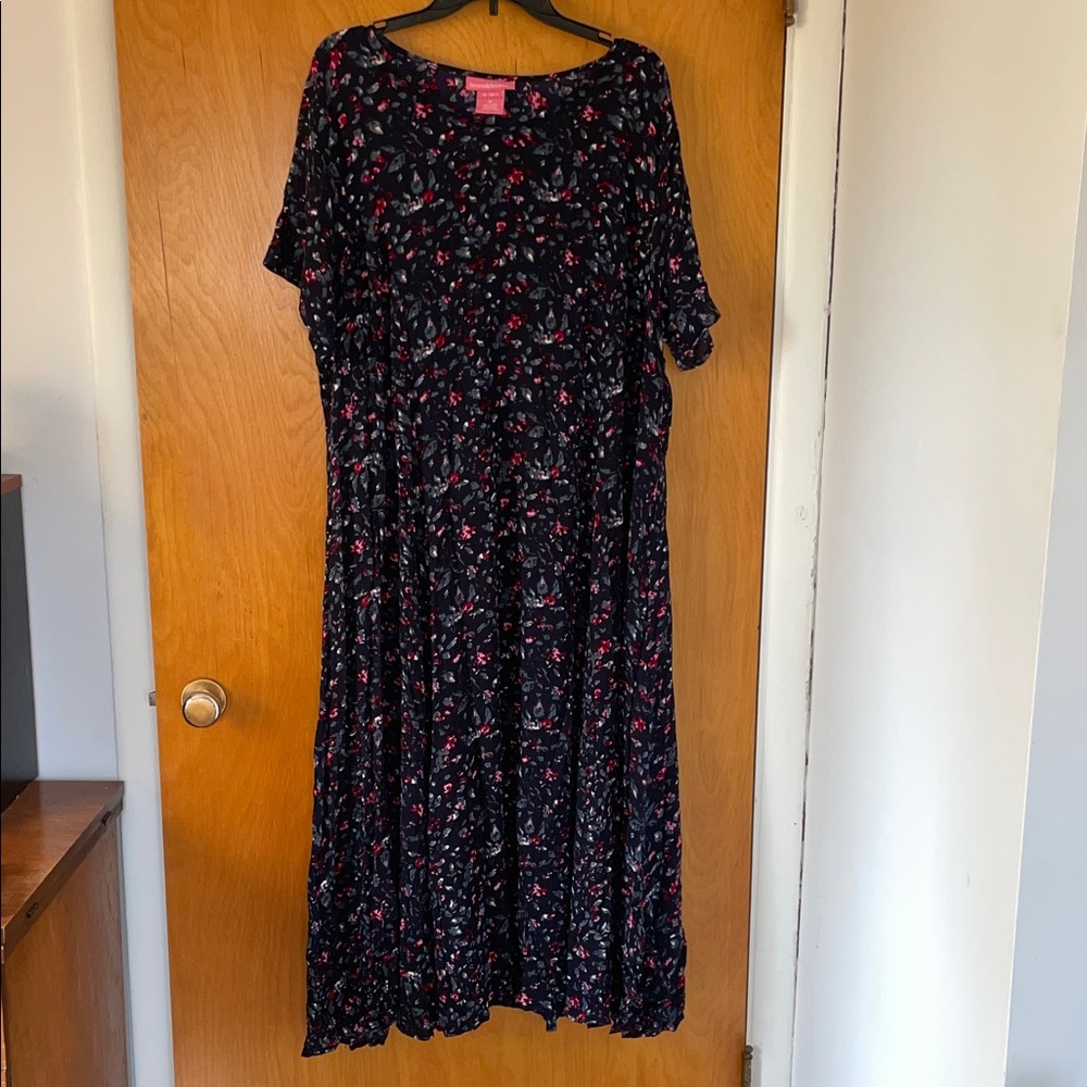 Woman Within Gray and Red Floral Maxi Dress Size 1X